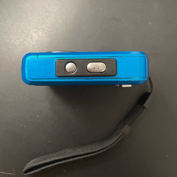 Polaroid iS048 digital camera - Picture 3 of 6